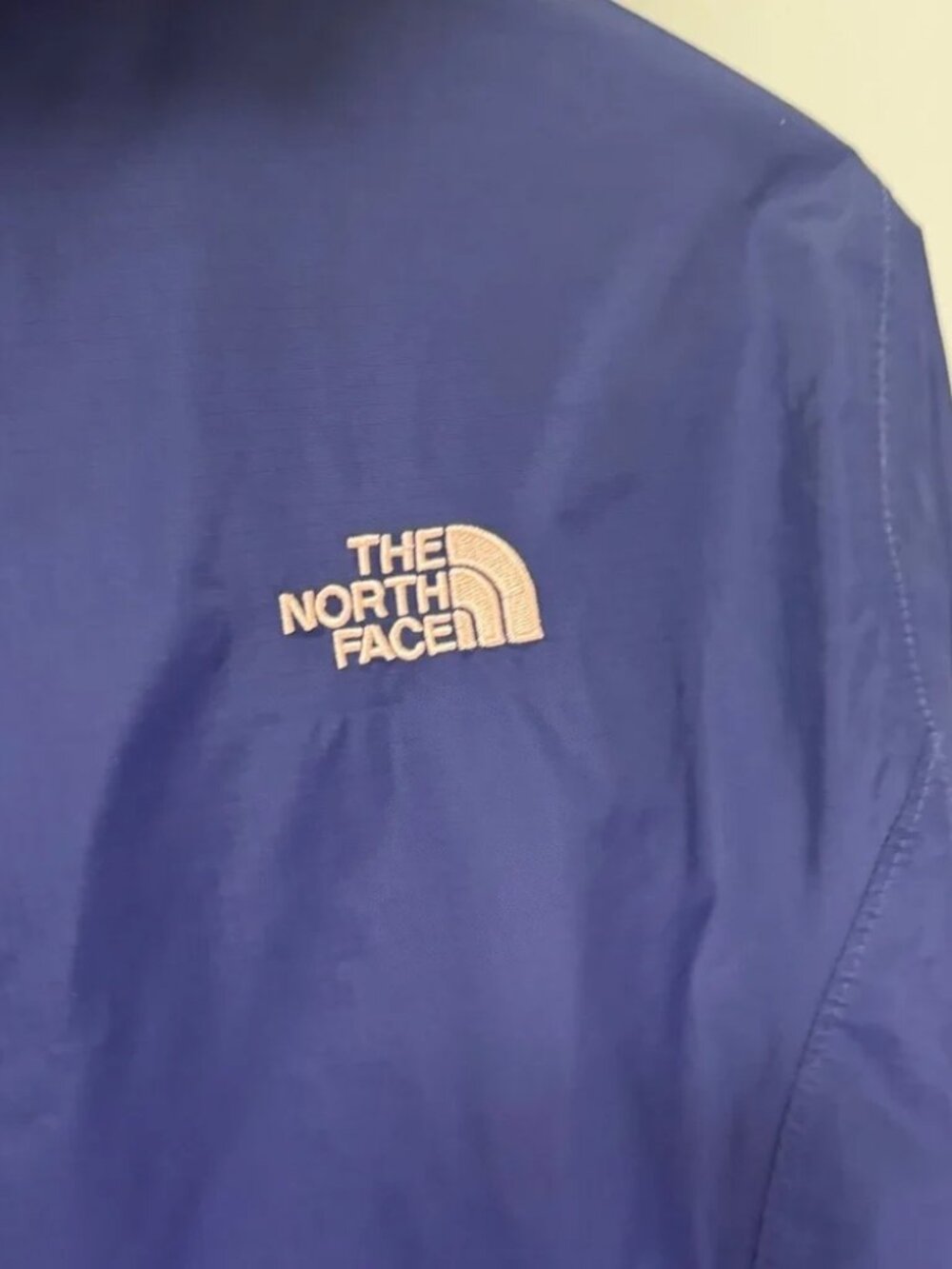 The North Face Women's Navy and Coral Windbreaker in size L - Picture 5 of 11